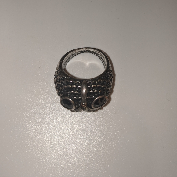 Owl Ring- Costume Jewelry - Picture 2 of 2